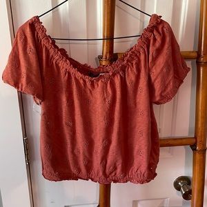 Off-the-shoulder cropped shirt